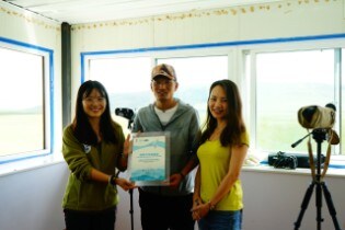 福特汽车授予“山水自然保护中心”“青海省隆宝湖黑颈鹤监测与保护基地”证书 福特汽车授予“山水自然保护中心”“青海省隆宝湖黑颈鹤监测与保护基地”证书